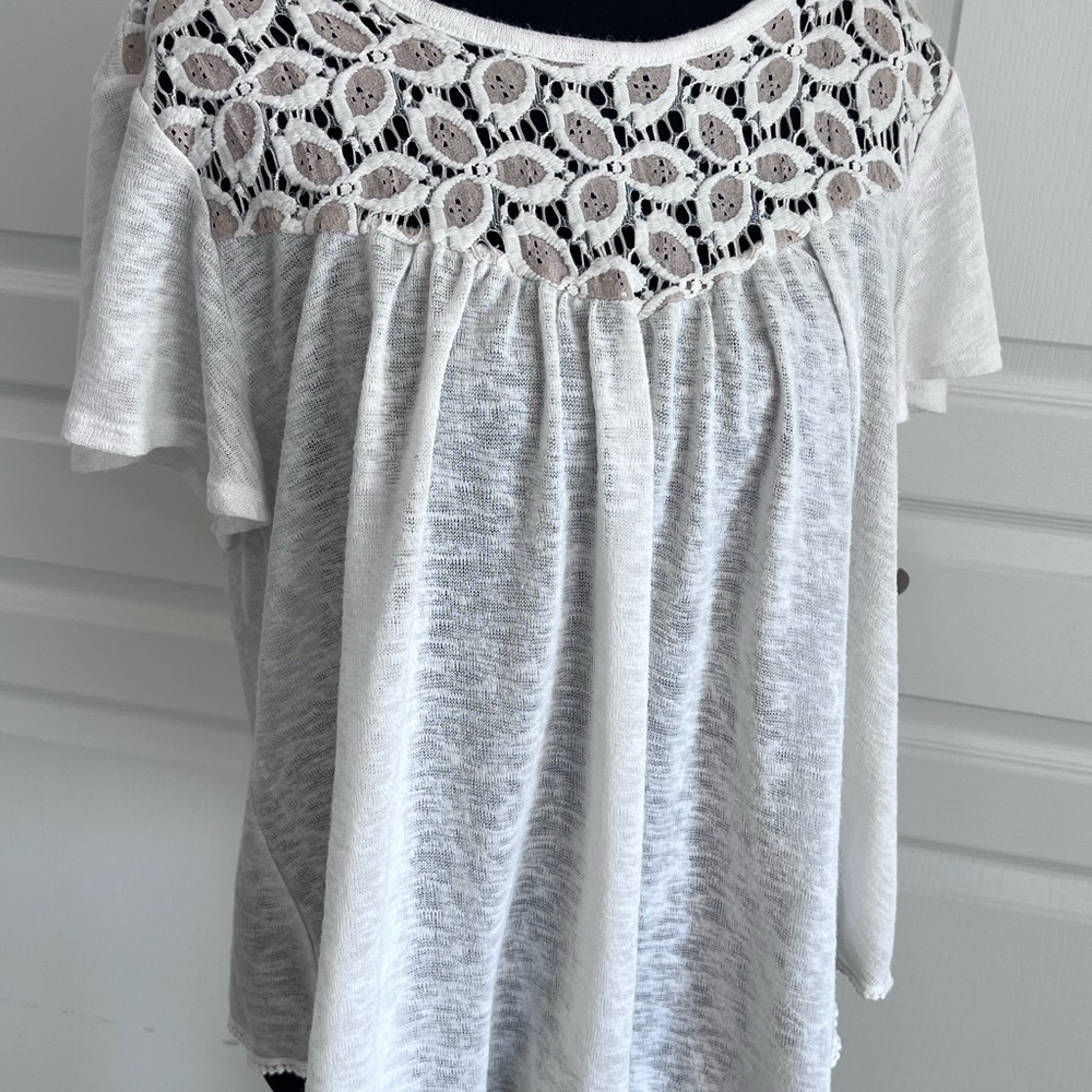 Cape Juby White Lace Yoke Blouse Swing T  Feminine Flirty Key Hole Back Large